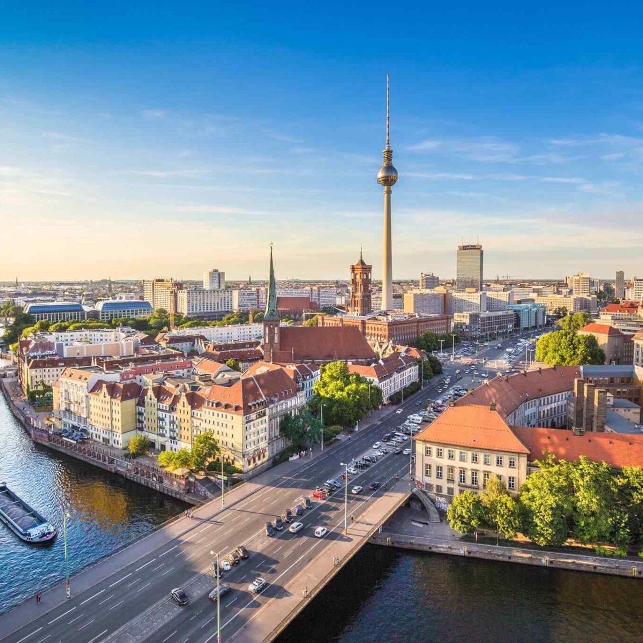 https://www.banitours.com/wp-content/uploads/2018/09/destination-berlin-05-1280x1280.jpg