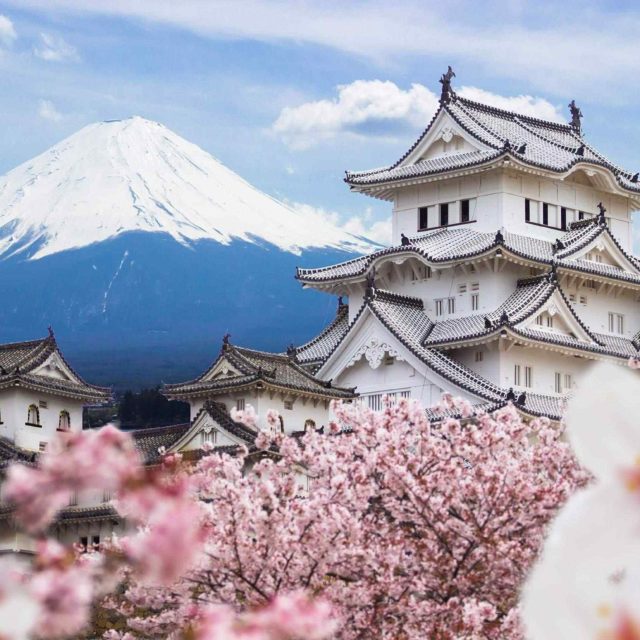 https://www.banitours.com/wp-content/uploads/2018/09/japan_01-640x640.jpg