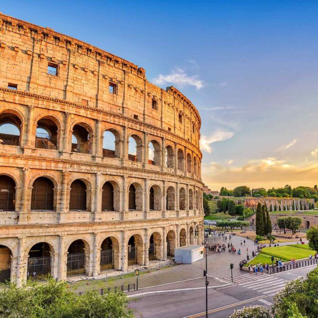 https://www.banitours.com/wp-content/uploads/2018/09/rome_01-640x640.jpg